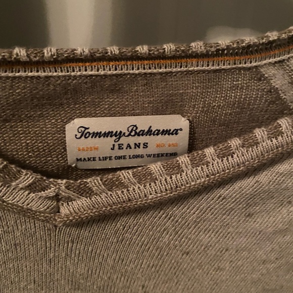 Men’s Tommy Bahama Long Sleeve Sweater - Picture 2 of 3